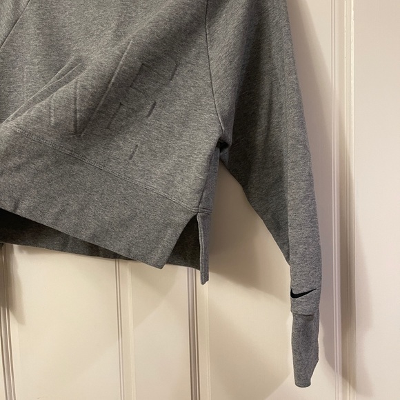 NWOT Nike Cropped Sweater - Picture 4 of 5